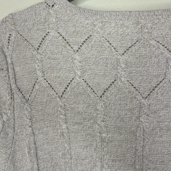 Cable & Gauge Women's Beige Sweater - Picture 11 of 12